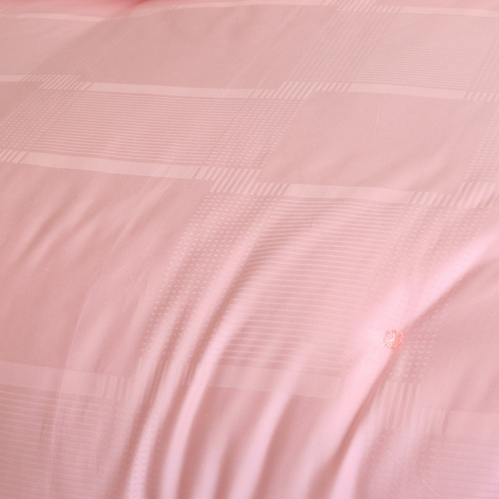 91家纺网 家纺一手货源 找家纺 越宏顺2025新款60s纯棉提花蚕丝被 粉玉