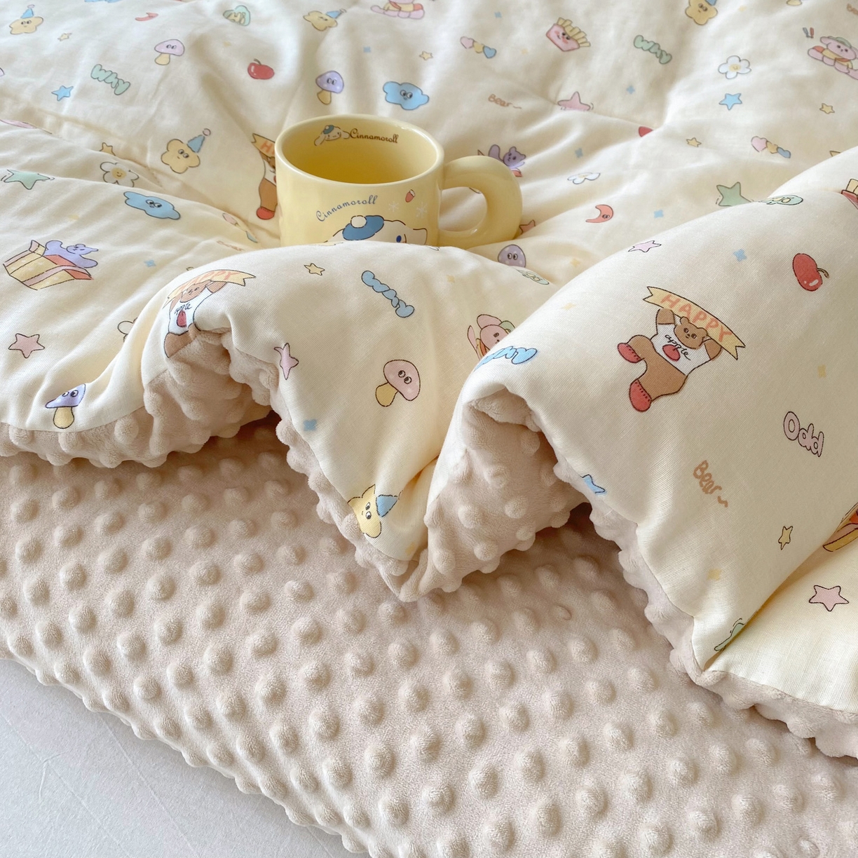 91家纺网 家纺一手货源 找家纺 （总）小叮当家纺仓储工厂店 2025新款A类母婴级全棉双层纱婴儿绒210g豆豆被20%大豆纤维单人双人被芯