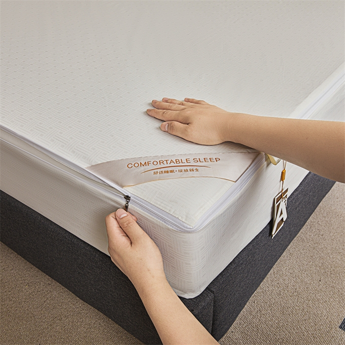 91家纺网 家纺一手货源 找家纺 糯米猪家纺 2025春夏新款亲肤棉六面全包防水压花床笠单件单床笠 典雅白