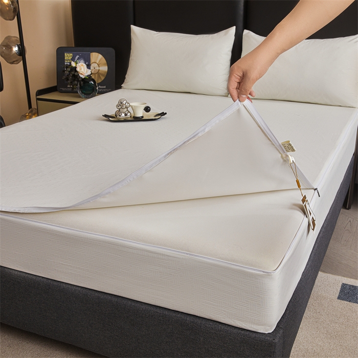 91家纺网 家纺一手货源 找家纺 糯米猪家纺 2025春夏新款亲肤棉六面全包防水压花床笠单件单床笠 典雅白