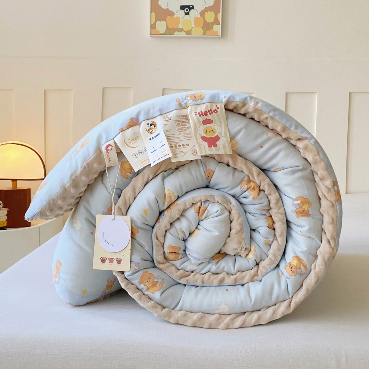 91家纺网 家纺一手货源 找家纺 （总）小叮当家纺仓储工厂店 2025新款A类母婴级全棉双层纱婴儿绒210g豆豆被20%大豆纤维单人双人被芯