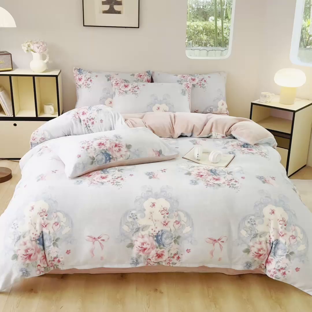 91家纺网 家纺一手货源 找家纺 王朝国际 2026新款高克重牛奶绒印花四件套 云梦海棠