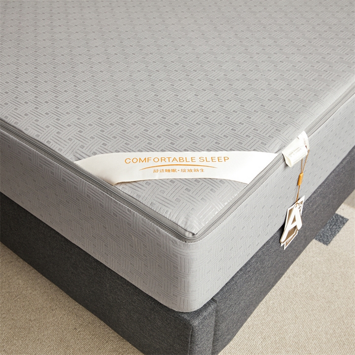 91家纺网 家纺一手货源 找家纺 糯米猪家纺 2025春夏新款亲肤棉六面全包防水压花床笠单件单床笠 高级灰