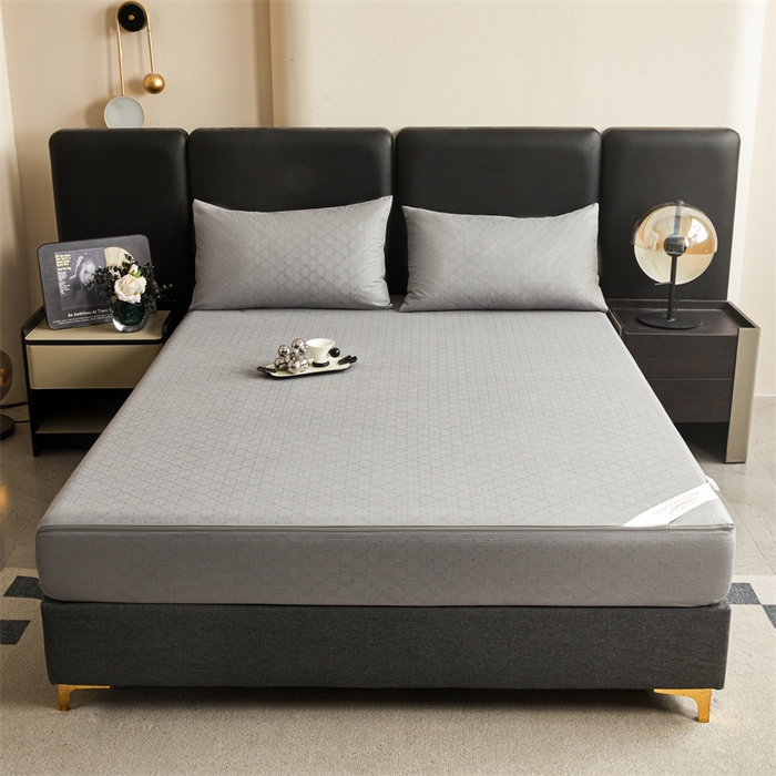 91家纺网 家纺一手货源 找家纺 糯米猪家纺 2025春夏新款亲肤棉六面全包防水压花床笠单件单床笠 高级灰