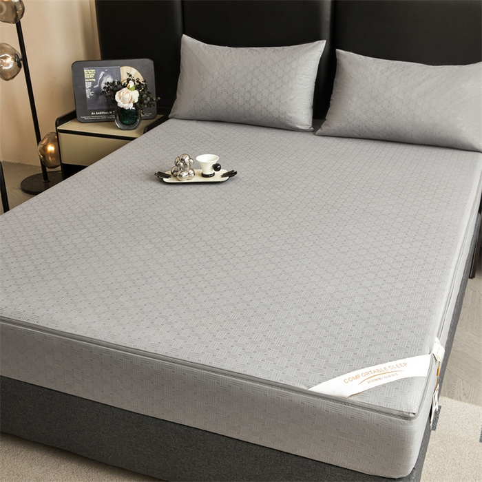 91家纺网 家纺一手货源 找家纺 糯米猪家纺 2025春夏新款亲肤棉六面全包防水压花床笠单件单床笠 高级灰