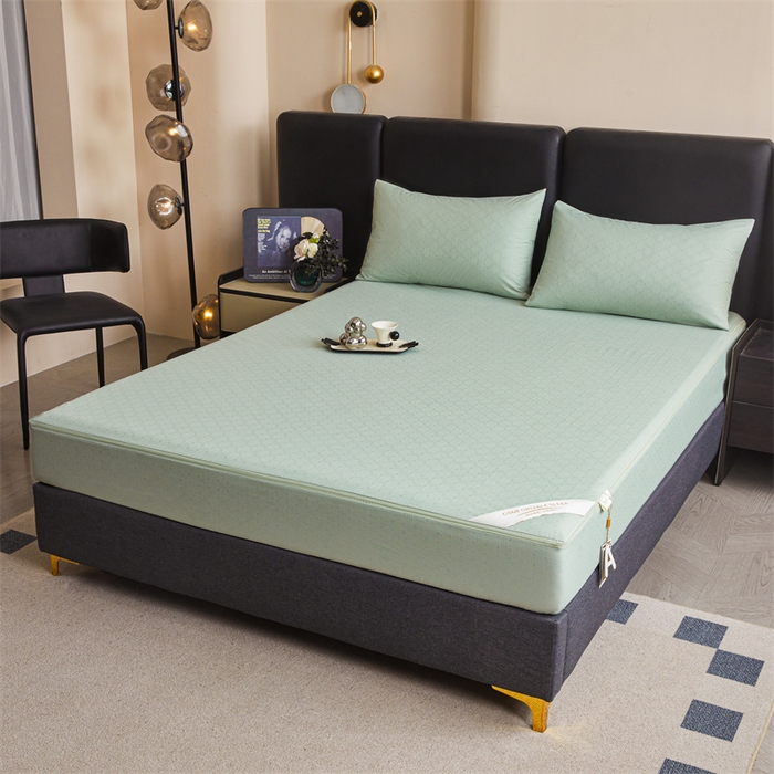 91家纺网 家纺一手货源 找家纺 糯米猪家纺 2025春夏新款亲肤棉六面全包防水压花床笠单件单床笠 静谧绿