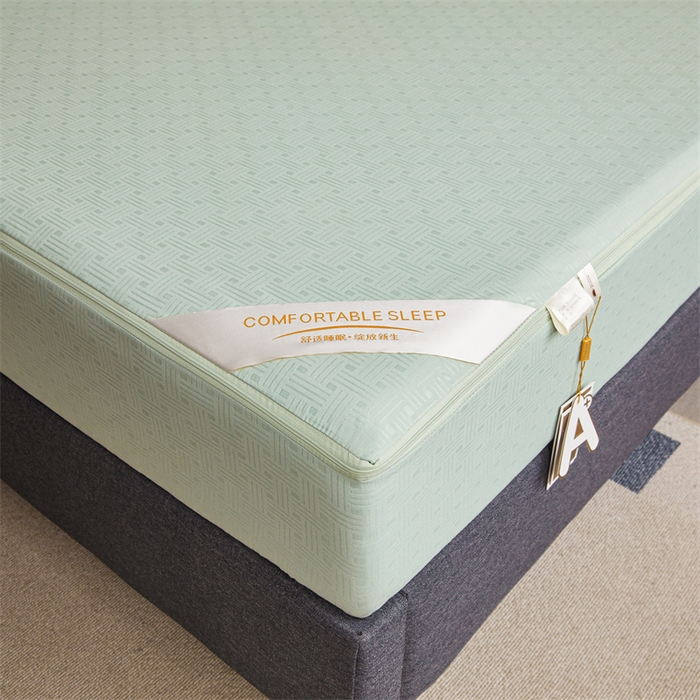 91家纺网 家纺一手货源 找家纺 糯米猪家纺 2025春夏新款亲肤棉六面全包防水压花床笠单件单床笠 静谧绿