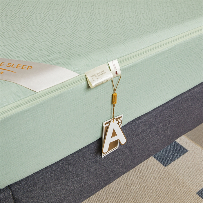 91家纺网 家纺一手货源 找家纺 糯米猪家纺 2025春夏新款亲肤棉六面全包防水压花床笠单件单床笠 静谧绿