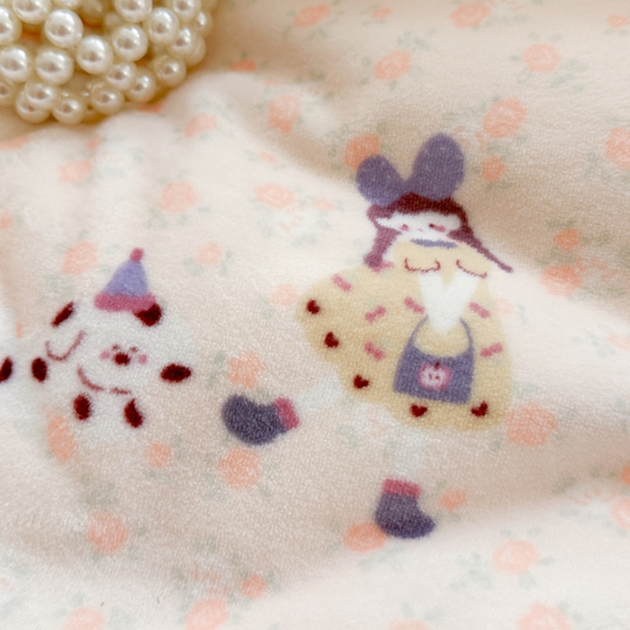 91家纺网 家纺一手货源 找家纺 寐居家纺 2025新款牛奶绒+羊羔绒被子被芯 春日女孩