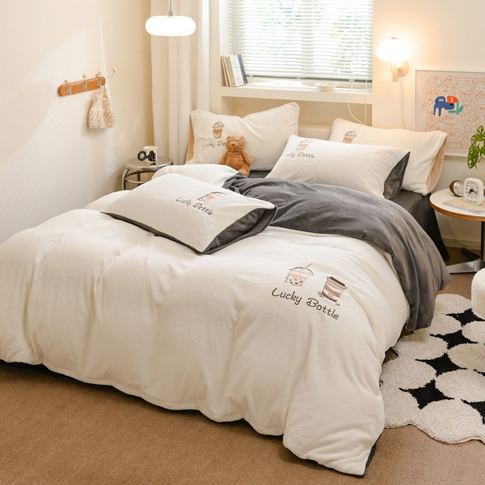 91家纺网 家纺一手货源 找家纺 （总）ONE TWO ONE 121 新品【牛奶绒刺绣四件套】2025毛毯被子四件套单件床单被套床笠珊瑚绒牛奶绒冬被法兰绒兔毛绒Lucky