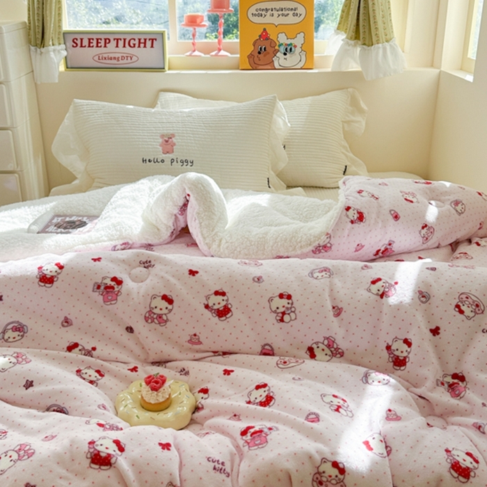 91家纺网 家纺一手货源 找家纺 寐居家纺 2025新款牛奶绒+羊羔绒被子被芯 甜心粉粉猫