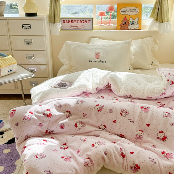 91家纺网 家纺一手货源 找家纺 寐居家纺 2025新款牛奶绒+羊羔绒被子被芯 甜心粉粉猫