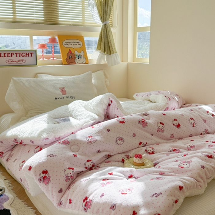 91家纺网 家纺一手货源 找家纺 寐居家纺 2025新款牛奶绒+羊羔绒被子被芯 甜心粉粉猫