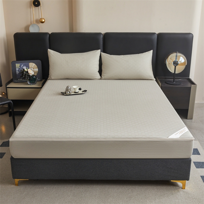 91家纺网 家纺一手货源 找家纺 糯米猪家纺 2025春夏新款亲肤棉六面全包防水压花床笠单件单床笠 浅卡其