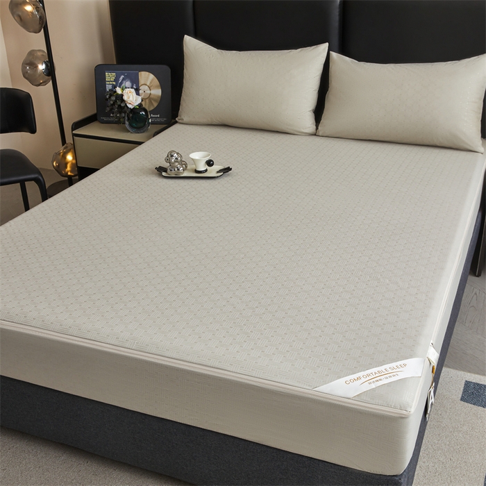 91家纺网 家纺一手货源 找家纺 糯米猪家纺 2025春夏新款亲肤棉六面全包防水压花床笠单件单床笠 浅卡其