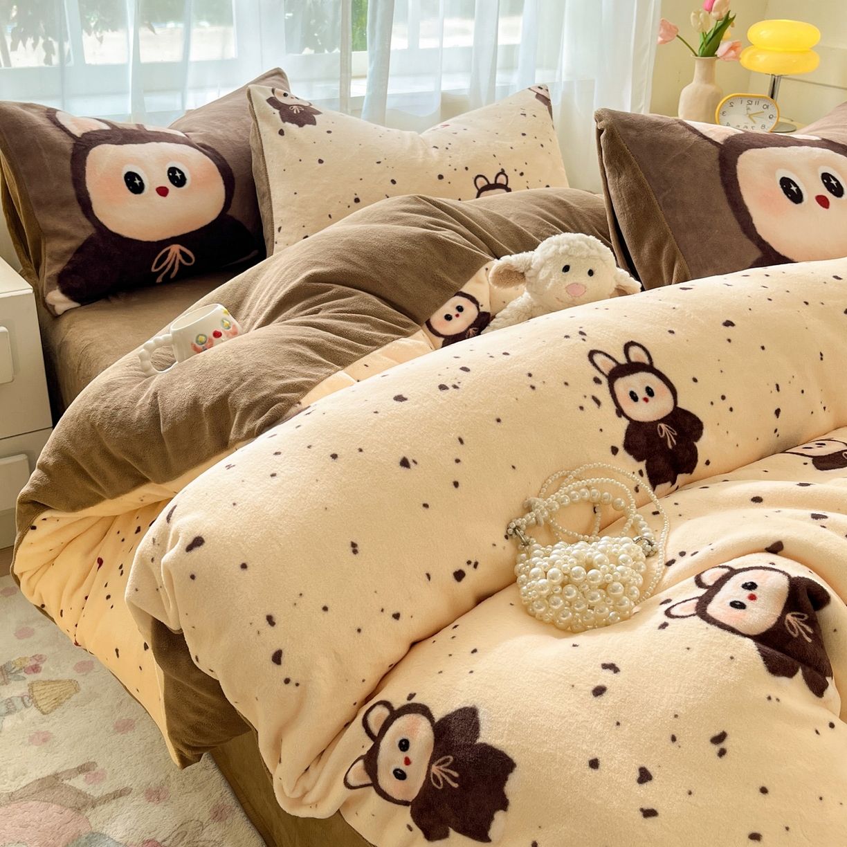 91家纺网 家纺一手货源 找家纺 如一 2025新款高克重卡通印花牛奶绒四件套第二批 拉兔咖