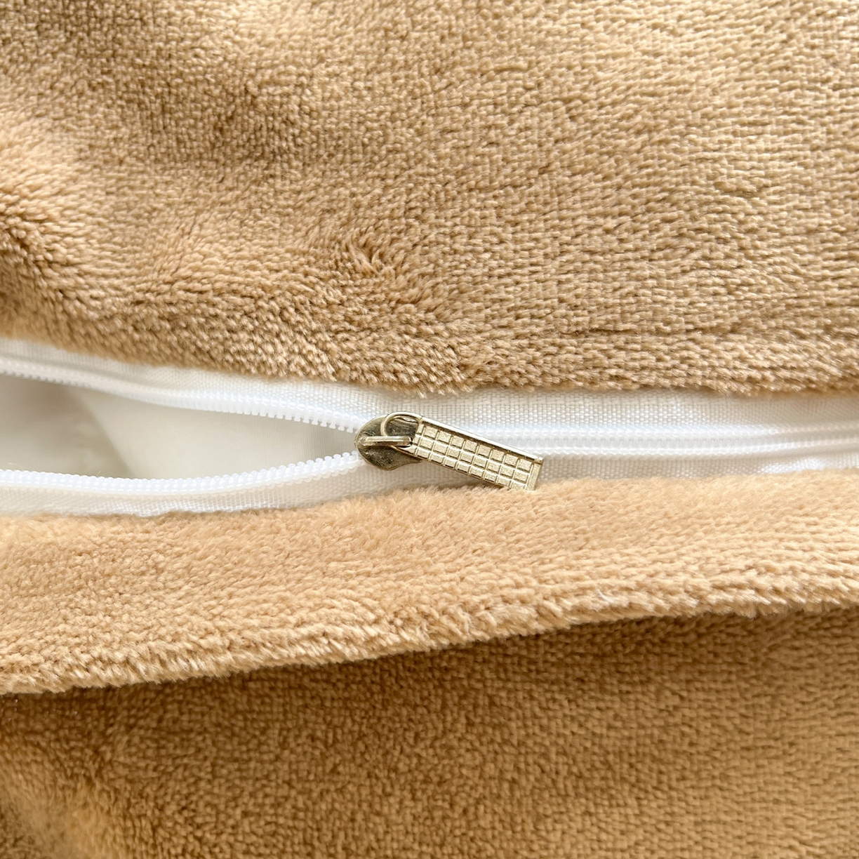 91家纺网 家纺一手货源 找家纺 如一 2025新款高克重卡通印花牛奶绒四件套第二批 拉兔咖