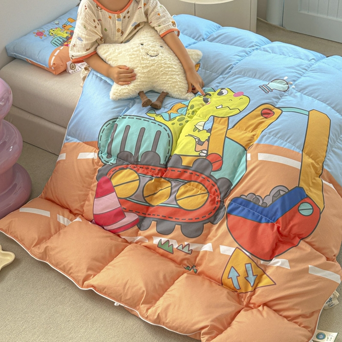 91家纺网 家纺一手货源 找家纺 暖羽屋羽绒馆 2025新款95绒子鸭绒被 羽绒被芯儿童学生羽绒被婴幼儿园冬被子 恐龙挖掘机