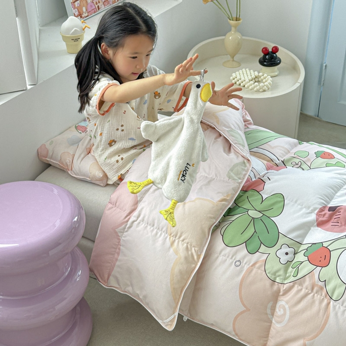 91家纺网 家纺一手货源 找家纺 暖羽屋羽绒馆 2025新款95绒子鸭绒被 羽绒被芯儿童学生羽绒被婴幼儿园冬被子 花和伞