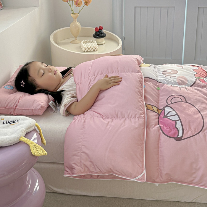 91家纺网 家纺一手货源 找家纺 暖羽屋羽绒馆 2025新款95绒子鸭绒被 羽绒被芯儿童学生羽绒被婴幼儿园冬被子 美食猫咪