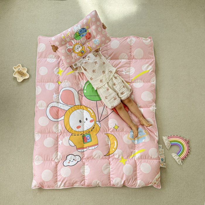 91家纺网 家纺一手货源 找家纺 暖羽屋羽绒馆 2025新款95绒子鸭绒被 羽绒被芯儿童学生羽绒被婴幼儿园冬被子 梦想星球