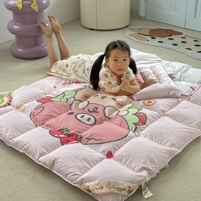 91家纺网 家纺一手货源 找家纺 暖羽屋羽绒馆 2025新款95绒子鸭绒被 羽绒被芯儿童学生羽绒被婴幼儿园冬被子 猪猪熊