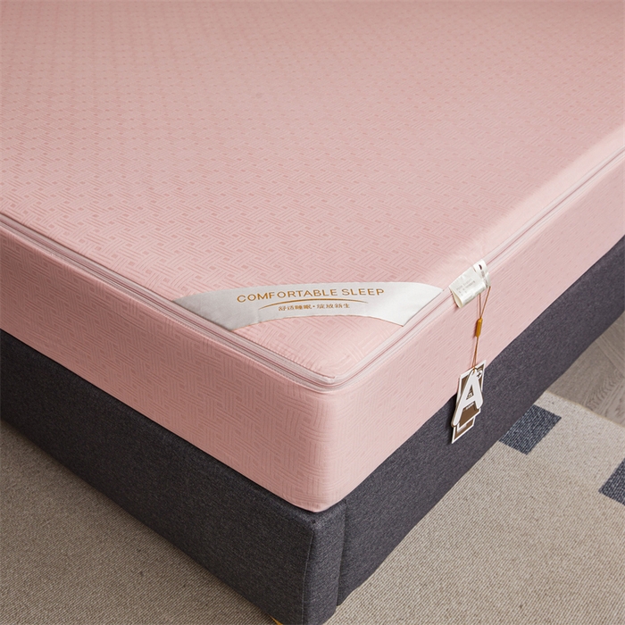 91家纺网 家纺一手货源 找家纺 糯米猪家纺 2025春夏新款亲肤棉六面全包防水压花床笠单件单床笠 樱花粉