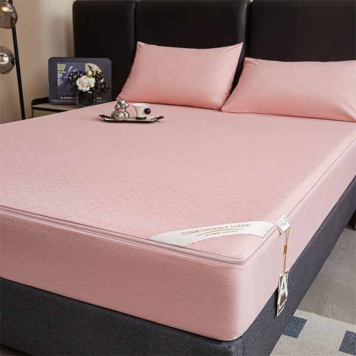 91家纺网 家纺一手货源 找家纺 糯米猪家纺 2025春夏新款亲肤棉六面全包防水压花床笠单件单床笠 樱花粉