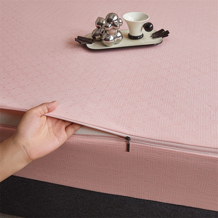 91家纺网 家纺一手货源 找家纺 糯米猪家纺 2025春夏新款亲肤棉六面全包防水压花床笠单件单床笠 樱花粉