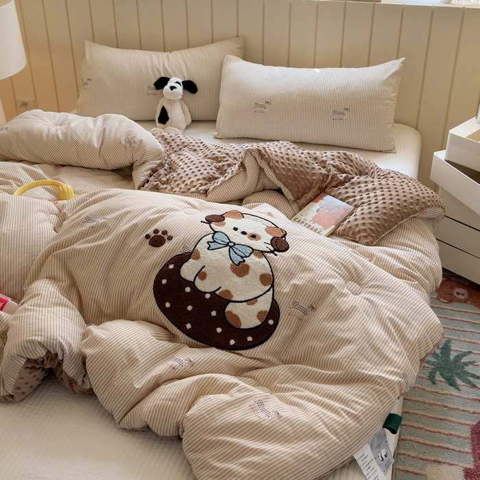 91家纺网 家纺一手货源 找家纺 寐居家纺 2025新款全棉水洗棉豆豆绒被芯被子 焦糖猫猫