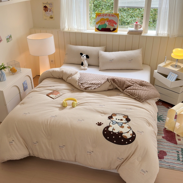 91家纺网 家纺一手货源 找家纺 寐居家纺 2025新款全棉水洗棉豆豆绒被芯被子 焦糖猫猫