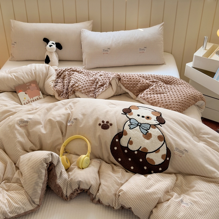 91家纺网 家纺一手货源 找家纺 寐居家纺 2025新款全棉水洗棉豆豆绒被芯被子 焦糖猫猫