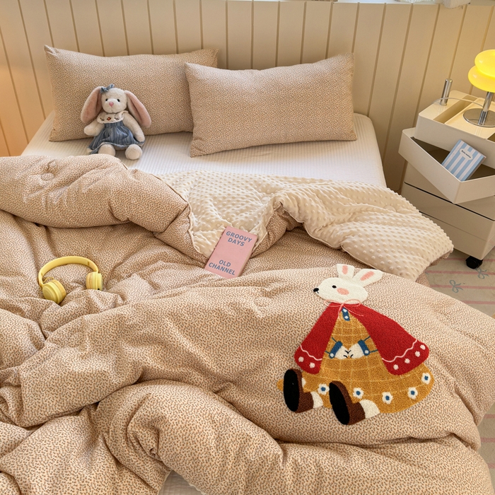 91家纺网 家纺一手货源 找家纺 寐居家纺 2025新款全棉水洗棉豆豆绒被芯被子 幸运小兔