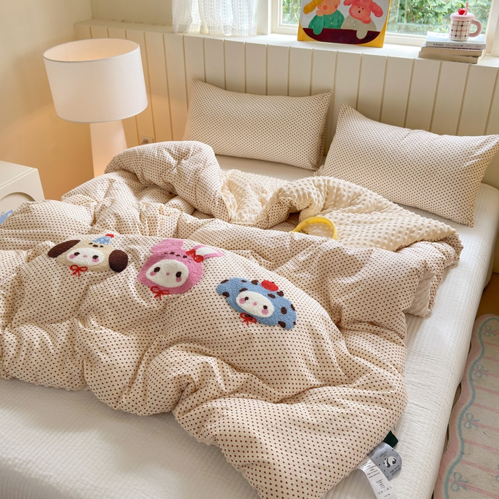 91家纺网 家纺一手货源 找家纺 寐居家纺 2025新款全棉水洗棉豆豆绒被芯被子 宠物聚会