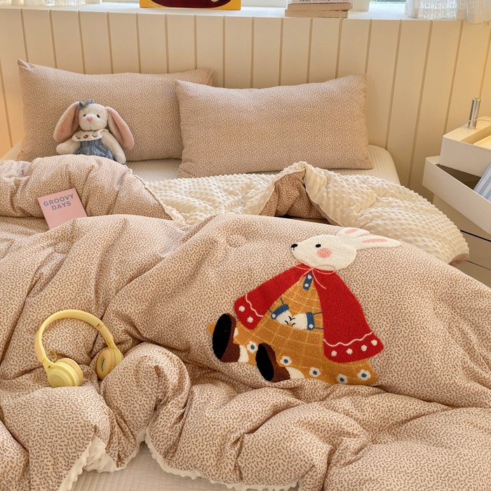 91家纺网 家纺一手货源 找家纺 寐居家纺 2025新款全棉水洗棉豆豆绒被芯被子 幸运小兔