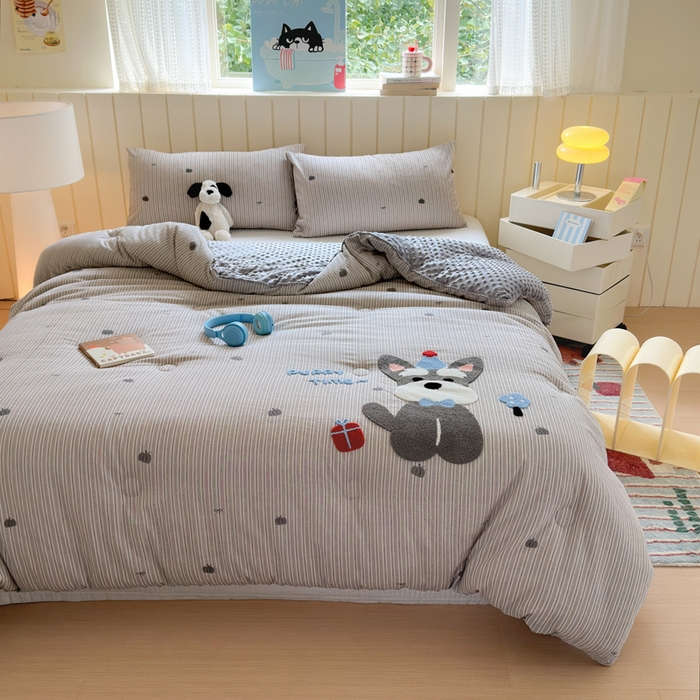 91家纺网 家纺一手货源 找家纺 寐居家纺 2025新款全棉水洗棉豆豆绒被芯被子 生日狗狗