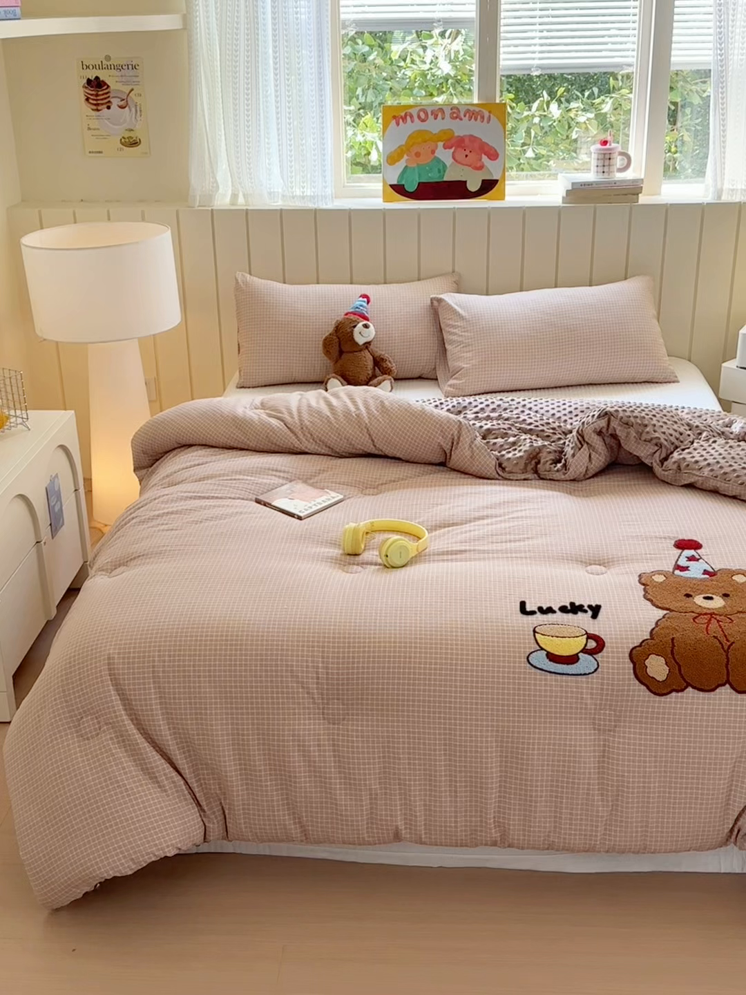 91家纺网 家纺一手货源 找家纺 寐居家纺 2025新款全棉水洗棉豆豆绒被芯被子 快乐熊仔