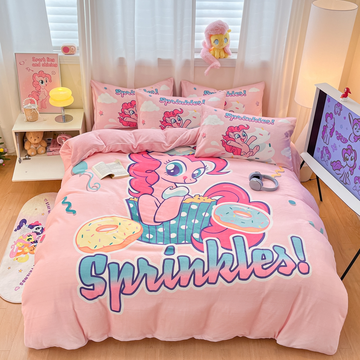 91家纺网 家纺一手货源 找家纺 （总）金爱家 2025新款正版小马宝莉授权大版卡通平网数码印花加厚高克重牛奶绒系列四件套