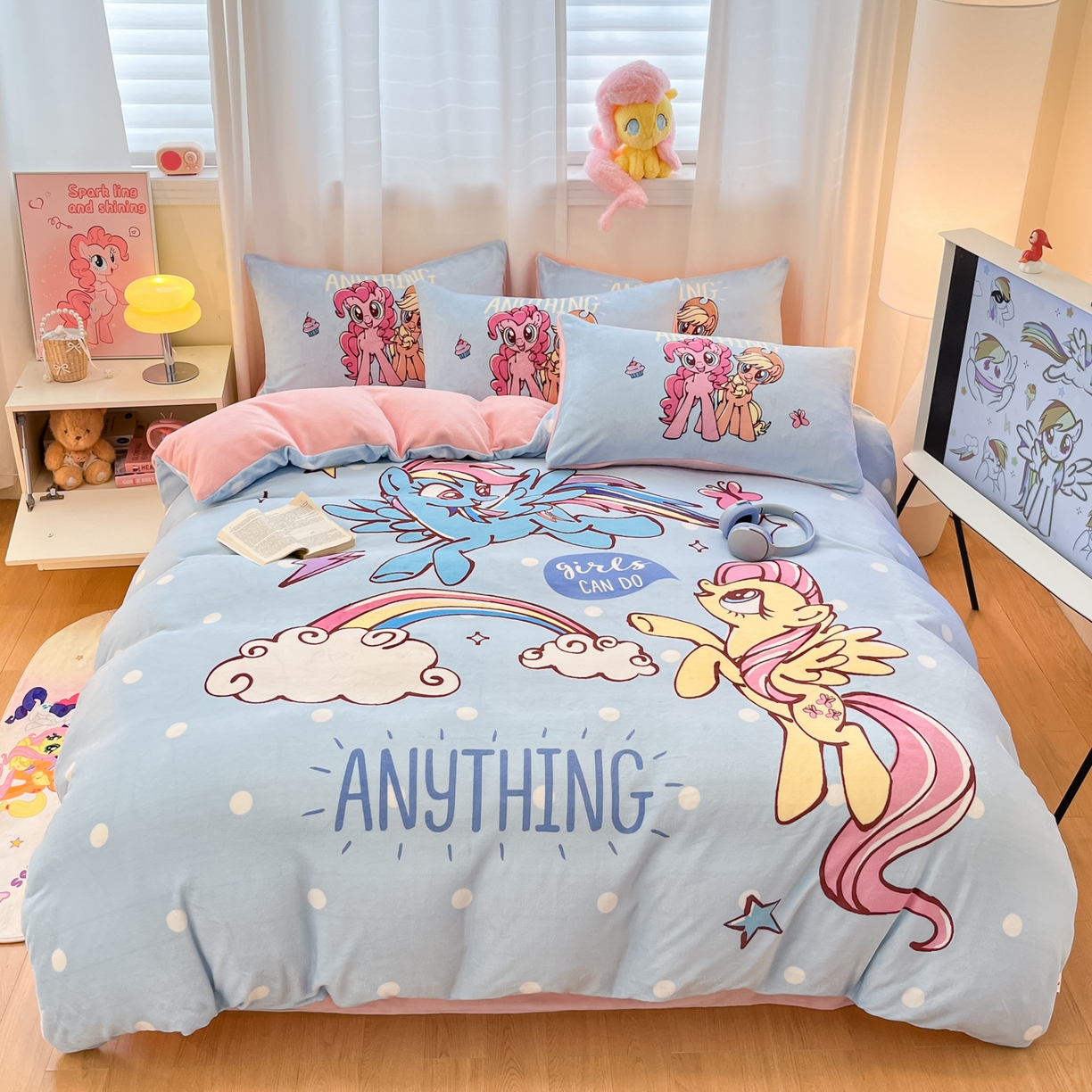 91家纺网 家纺一手货源 找家纺 金爱家 2025新款正版小马宝莉授权大版卡通平网数码印花加厚高克重牛奶绒系列四件套 绒大版-友谊的魔力