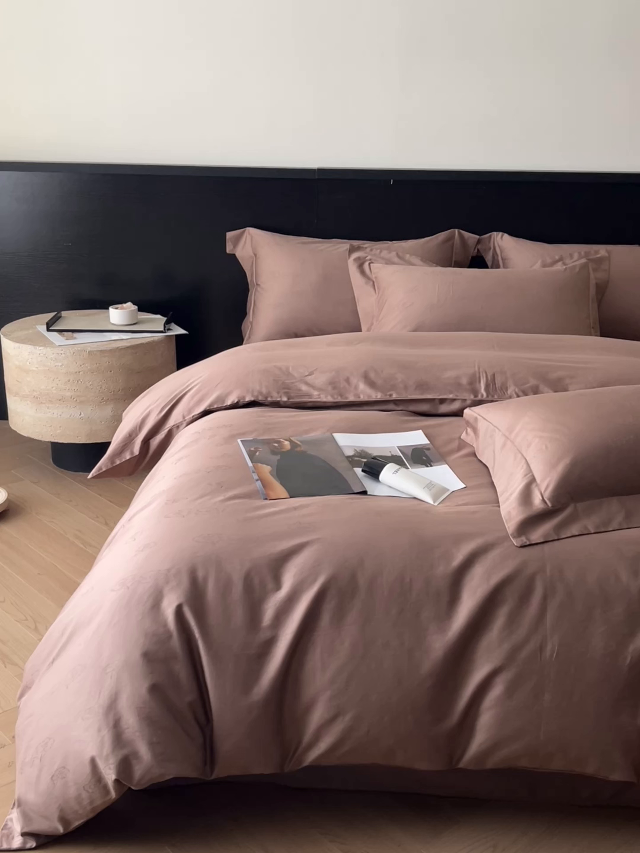 91家纺网 家纺一手货源 找家纺 （总）群鹿家访 25年新款长绒棉简约款四件套