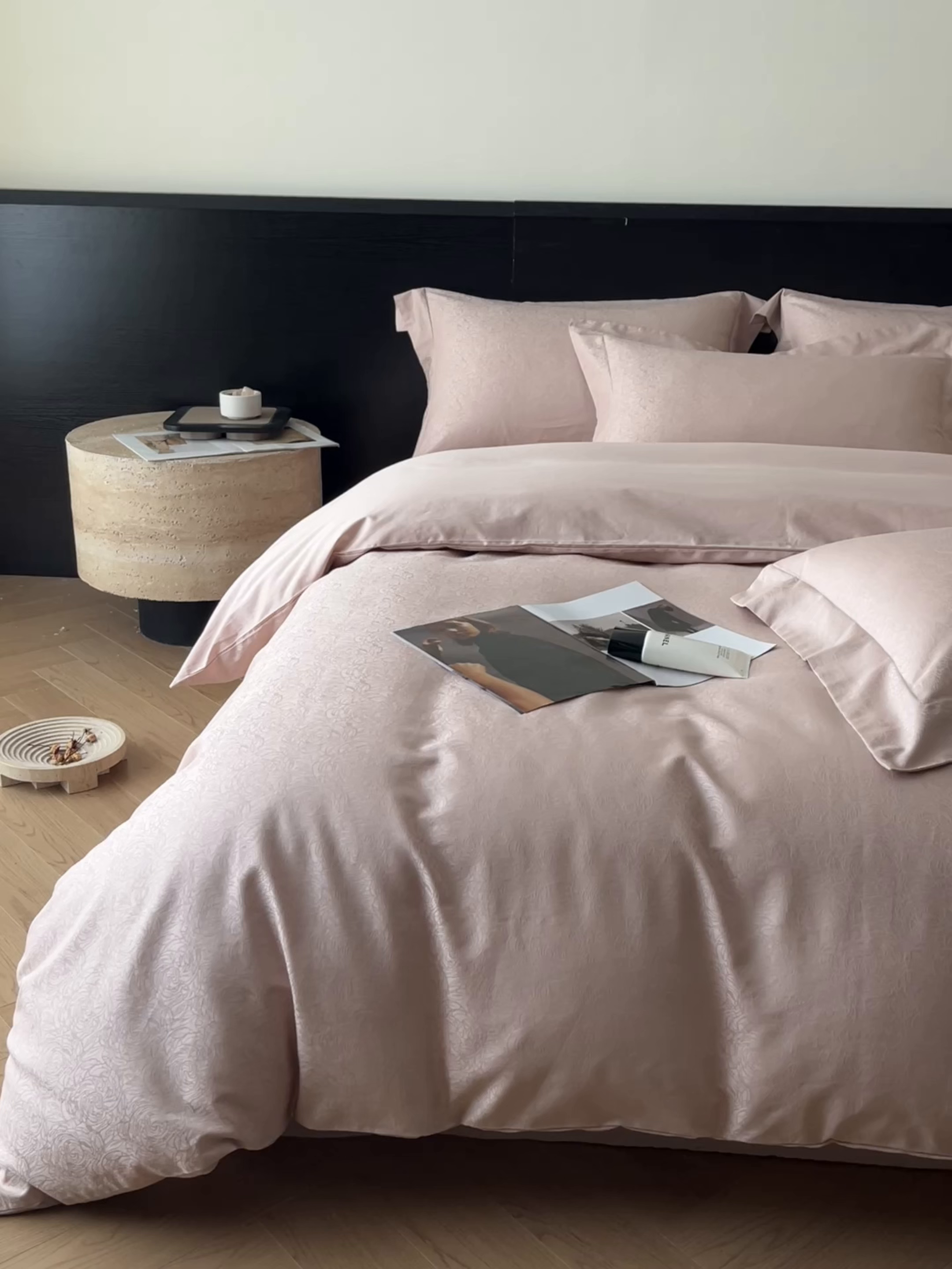 91家纺网 家纺一手货源 找家纺 （总）群鹿家访 25年新款长绒棉简约款四件套