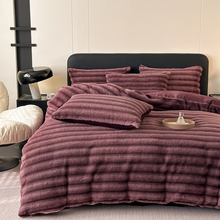 居易简 2025新款亲肤保暖皮草绒牛奶绒AB面美拉德抽条兔毛绒四件套 优雅紫