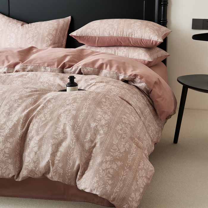 91家纺网 家纺一手货源 找家纺 禾时 2025新款全棉纯棉双层纱印花四件套-暗合 浮香-粉