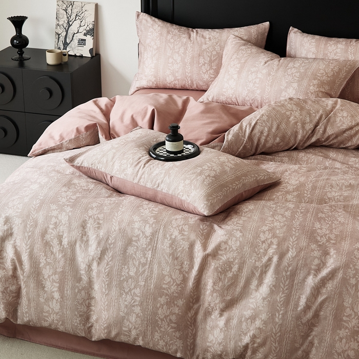 91家纺网 家纺一手货源 找家纺 禾时 2025新款全棉纯棉双层纱印花四件套-暗合 浮香-粉