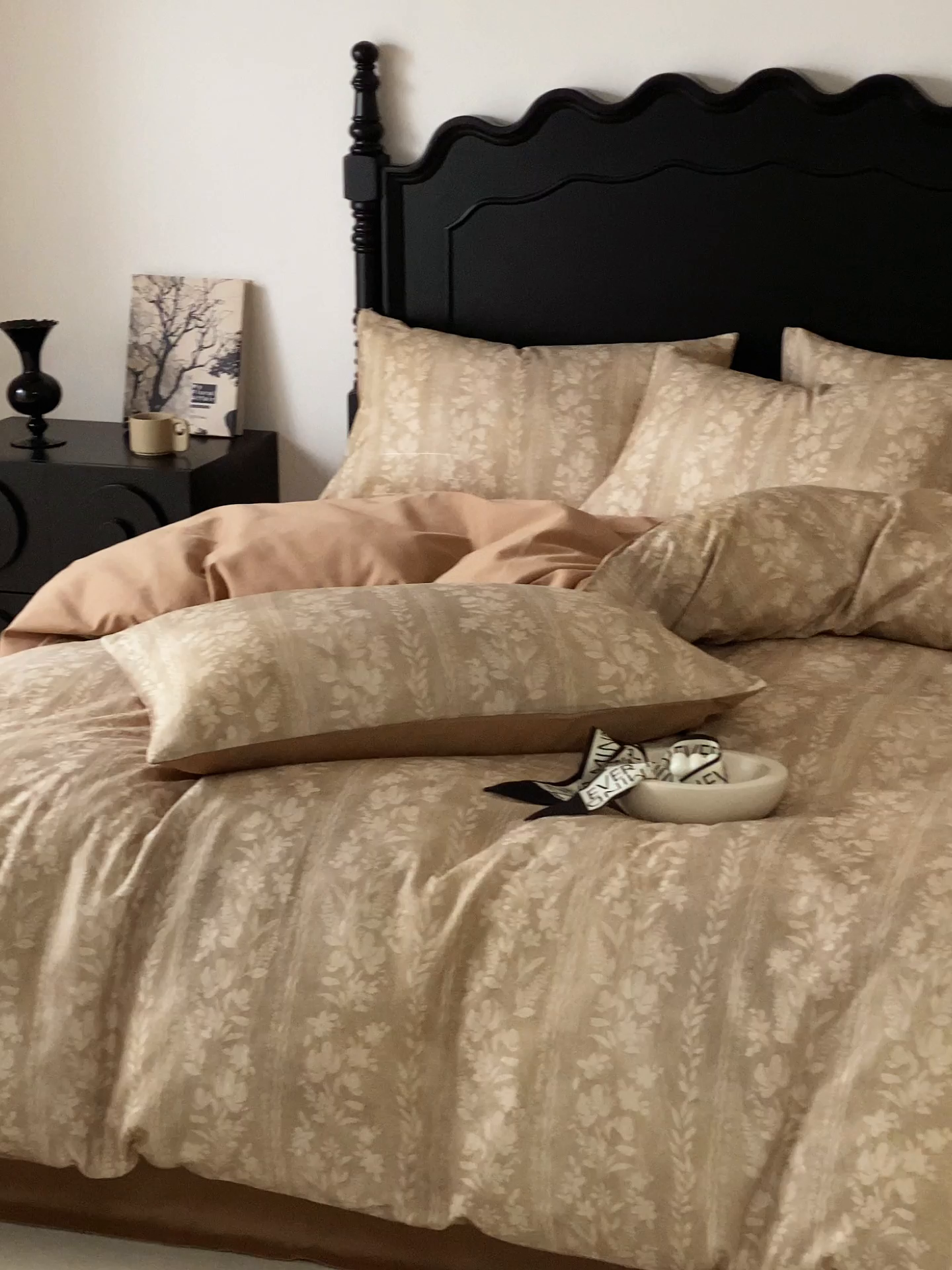 91家纺网 家纺一手货源 找家纺 禾时 2025新款全棉纯棉双层纱印花四件套-暗合 浮香-粉