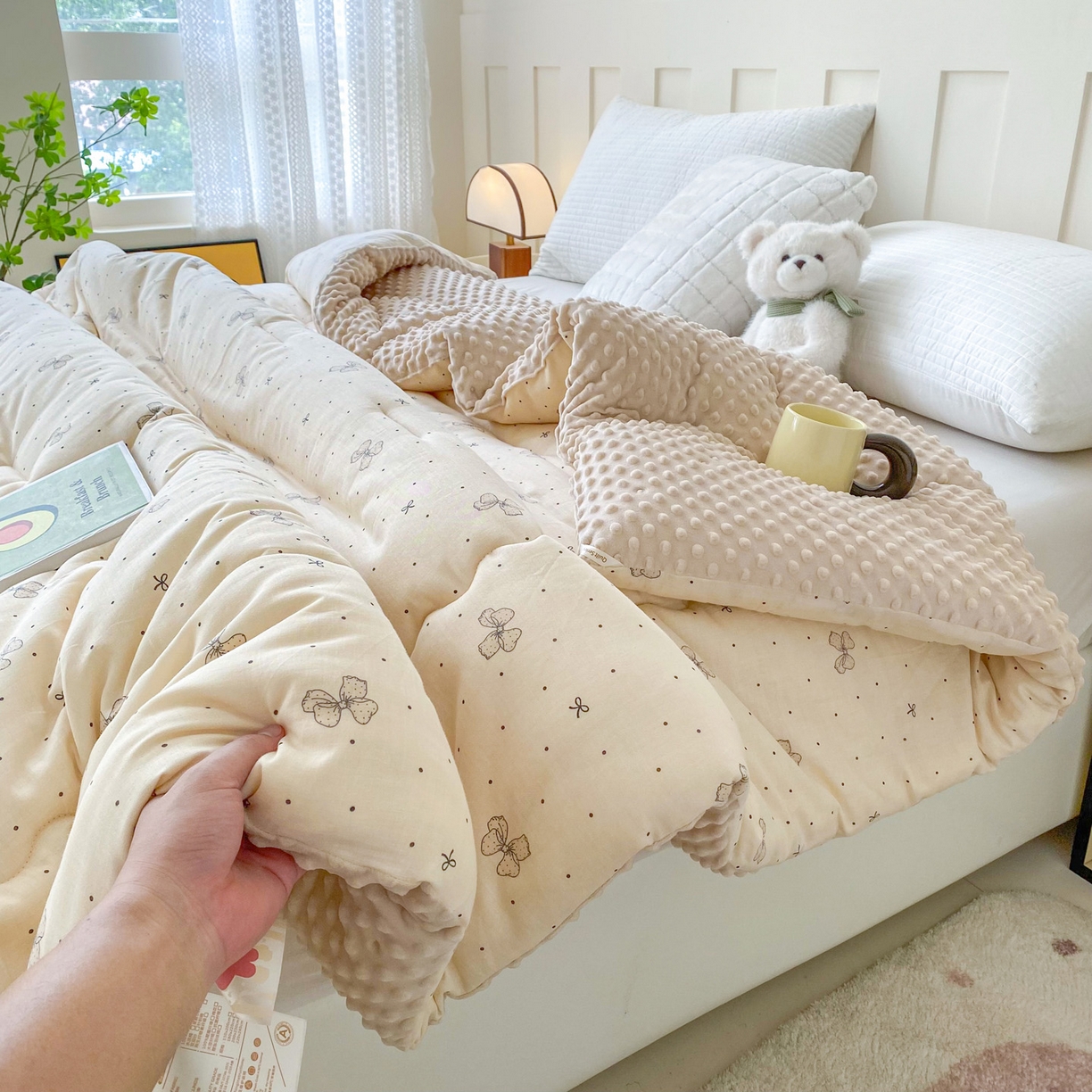 91家纺网 家纺一手货源 找家纺 小叮当家纺仓储工厂店 2025新款A类母婴级全棉双层纱婴儿绒210g豆豆被20%大豆纤维单人双人被芯 芭蕾