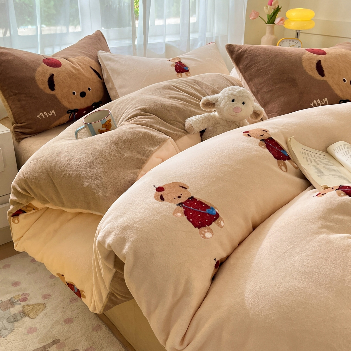 91家纺网 家纺一手货源 找家纺 如一 2025新款高克重卡通印花牛奶绒四件套第二批 苹果熊