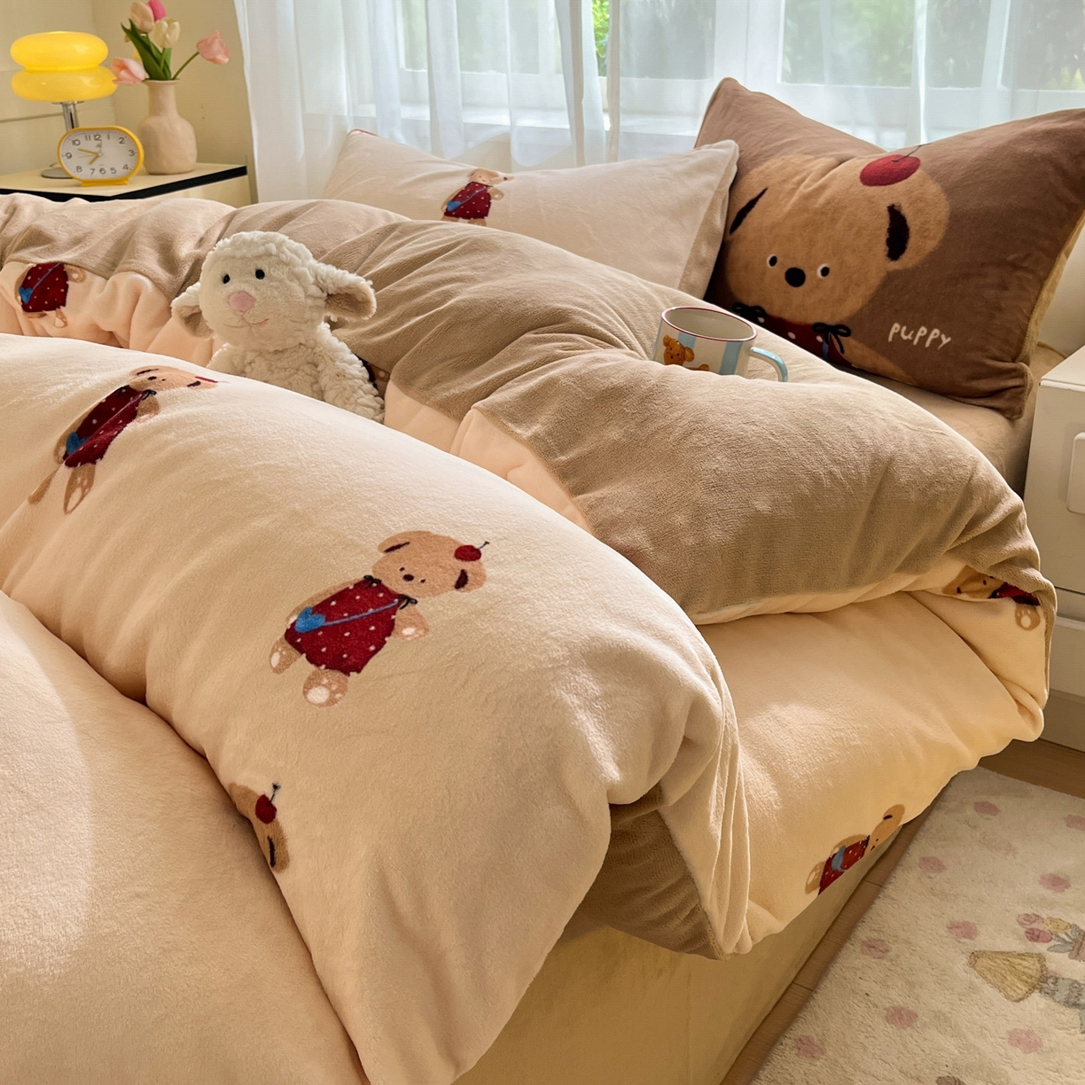 91家纺网 家纺一手货源 找家纺 如一 2025新款高克重卡通印花牛奶绒四件套第二批 苹果熊