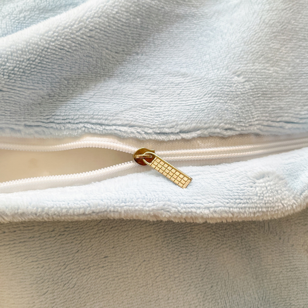 91家纺网 家纺一手货源 找家纺 如一 2025新款高克重卡通印花牛奶绒四件套第二批 汪汪狗