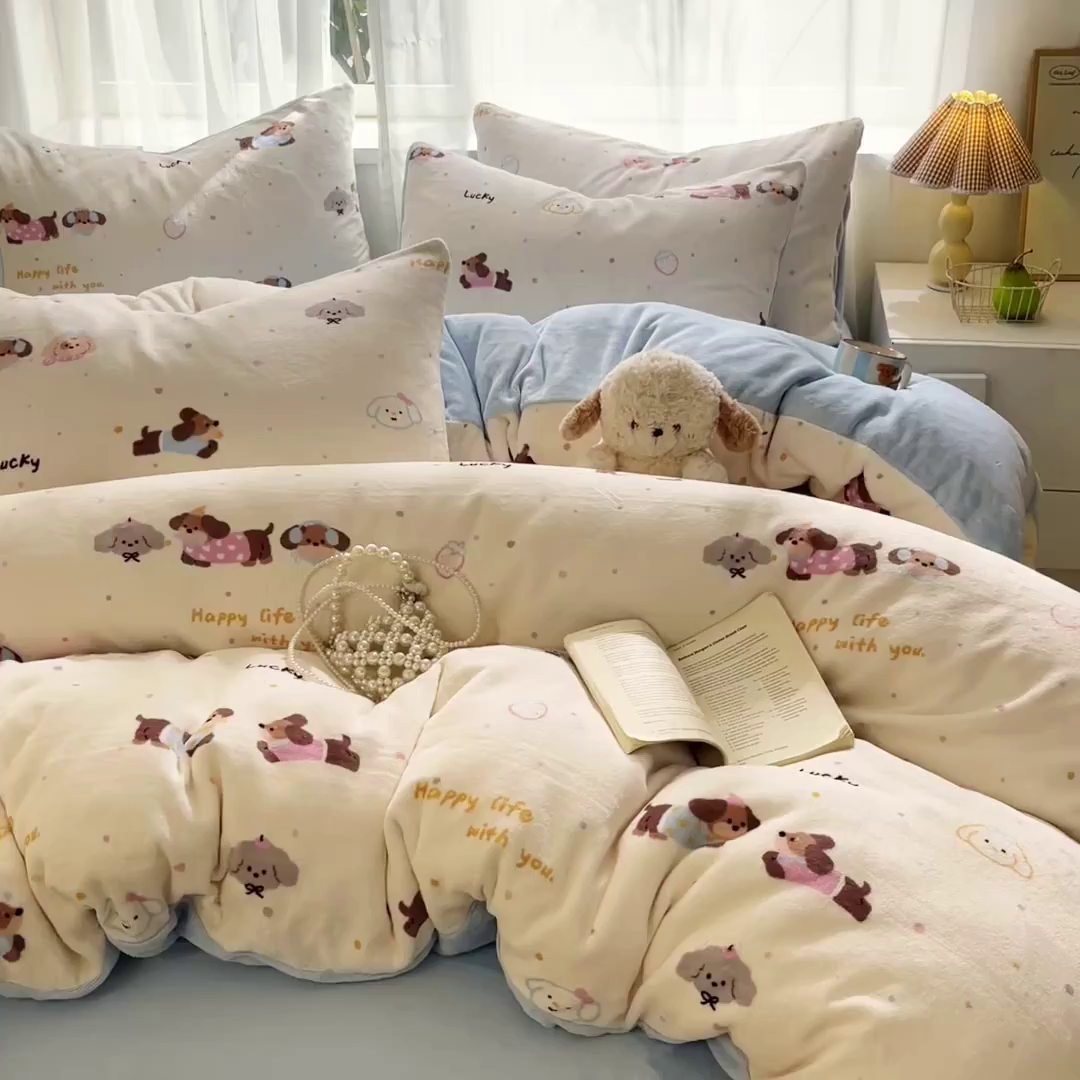 91家纺网 家纺一手货源 找家纺 如一 2025新款高克重卡通印花牛奶绒四件套第二批 汪汪狗